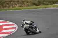 cadwell-no-limits-trackday;cadwell-park;cadwell-park-photographs;cadwell-trackday-photographs;enduro-digital-images;event-digital-images;eventdigitalimages;navarra;no-limits-trackdays;peter-wileman-photography;racing-digital-images;trackday-digital-images;trackday-photos